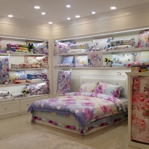 上海夏季床上用品家纺展柜